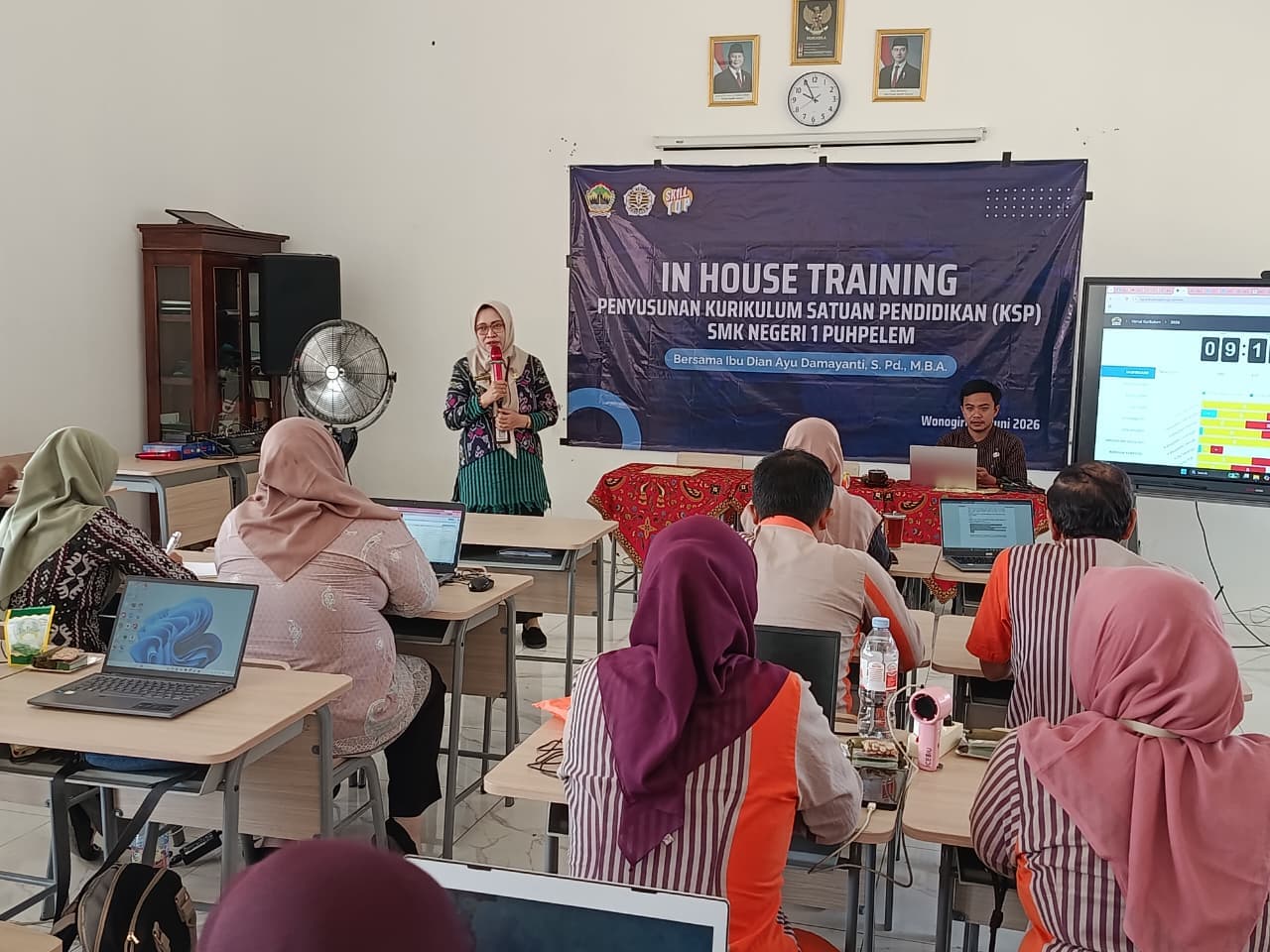 IHT Penyusunan Kurikulum Satuan Pendidikan (KSP) SMK Negeri 1 Puhpelem Tahun Pelajaran 2026/2027